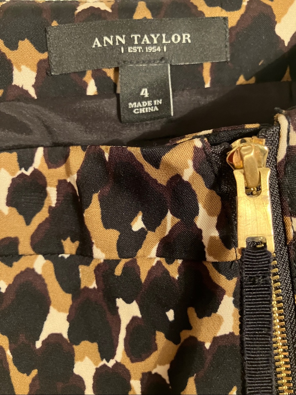 Ann Taylor Leopard Skirt size 4
